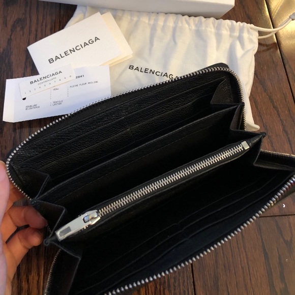 Authentic Balenciaga Black Leather Wallet - Picture 7 of 7
